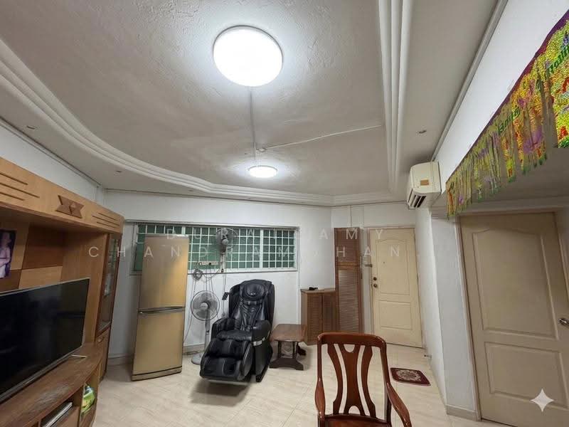517 Jurong West Street 52, 517 Jurong West Street 52, Boon Lay / Jurong / Tuas, 2 Bedrooms, 829 sqft, HDB Flat For Sale, by Duraisamy Chandramohan (D C Mohan), 500271544 - Living Room - PropertyGuru.com.sg