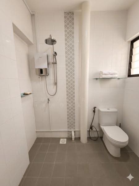 517 Jurong West Street 52, 517 Jurong West Street 52, Boon Lay / Jurong / Tuas, 2 Bedrooms, 829 sqft, HDB Flat For Sale, by Duraisamy Chandramohan (D C Mohan), 500271544 - Bathroom - PropertyGuru.com.sg