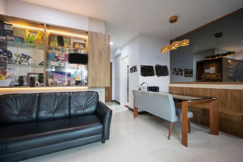 194B Bukit Batok West Avenue 6, 194B Bukit Batok West Avenue 6, Dairy Farm / Bukit Panjang / Choa Chu Kang, 2 Bedrooms, 732 sqft, HDB Flat For Sale, by Edward Wang, 500271547 - Living Room - PropertyGuru.com.sg