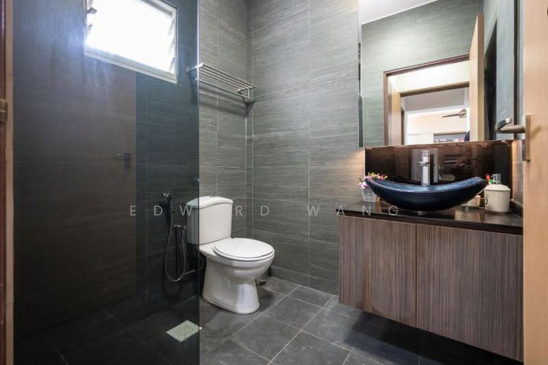 194B Bukit Batok West Avenue 6, 194B Bukit Batok West Avenue 6, Dairy Farm / Bukit Panjang / Choa Chu Kang, 2 Bedrooms, 732 sqft, HDB Flat For Sale, by Edward Wang, 500271547 - Bathroom - PropertyGuru.com.sg
