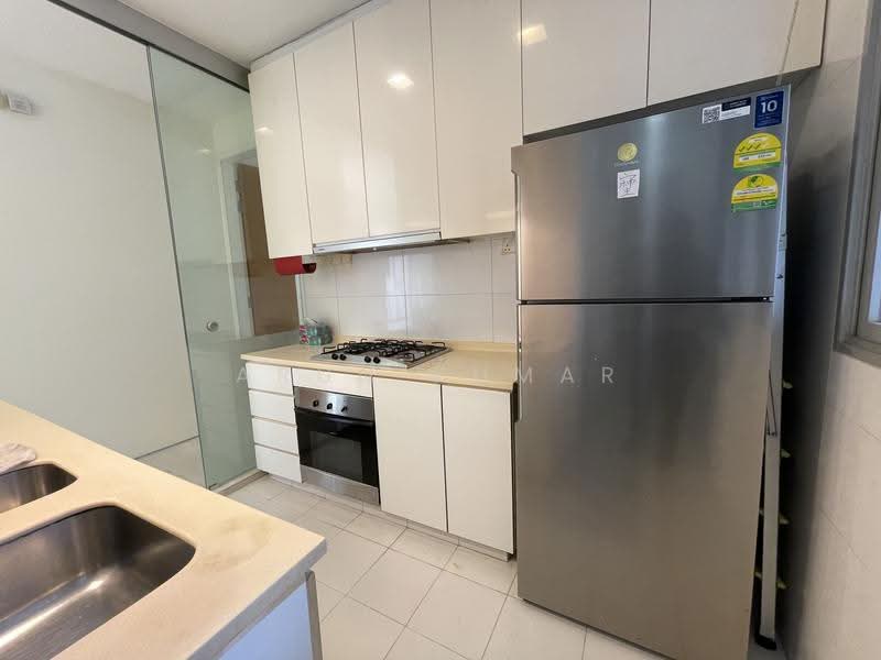 Balmoral Heights, 8 Balmoral Crescent, Tanglin / Holland / Bukit Timah, 3 Bedrooms, 1,163 sqft, Apartment For Rent, by Arun Kumar, 500271550 - Kitchen - PropertyGuru.com.sg