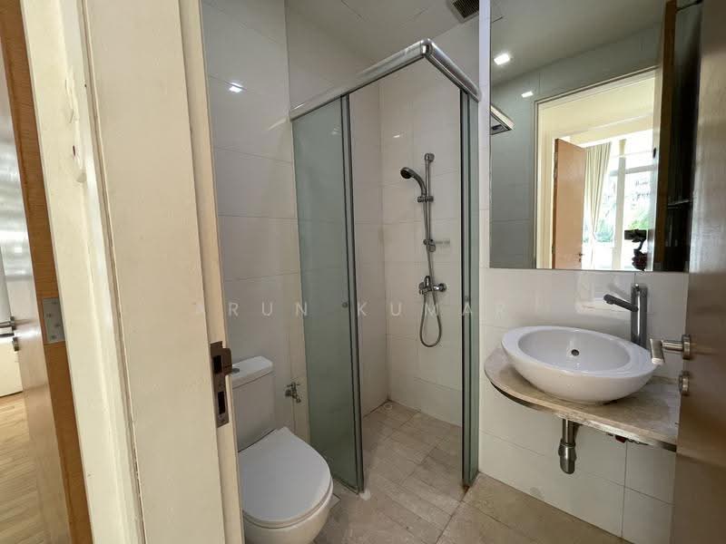 Balmoral Heights, 8 Balmoral Crescent, Tanglin / Holland / Bukit Timah, 3 Bedrooms, 1,163 sqft, Apartment For Rent, by Arun Kumar, 500271550 - Bathroom - PropertyGuru.com.sg