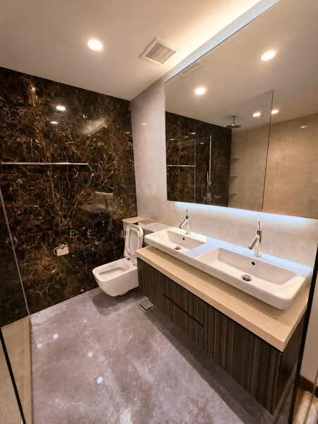 Greenwood Mews, 271 Greenwood Avenue, Newton / Novena, 5 Bedrooms, 3,100 sqft, Cluster House For Rent, by Ee Lin Ong, 500271551 - Bathroom - PropertyGuru.com.sg