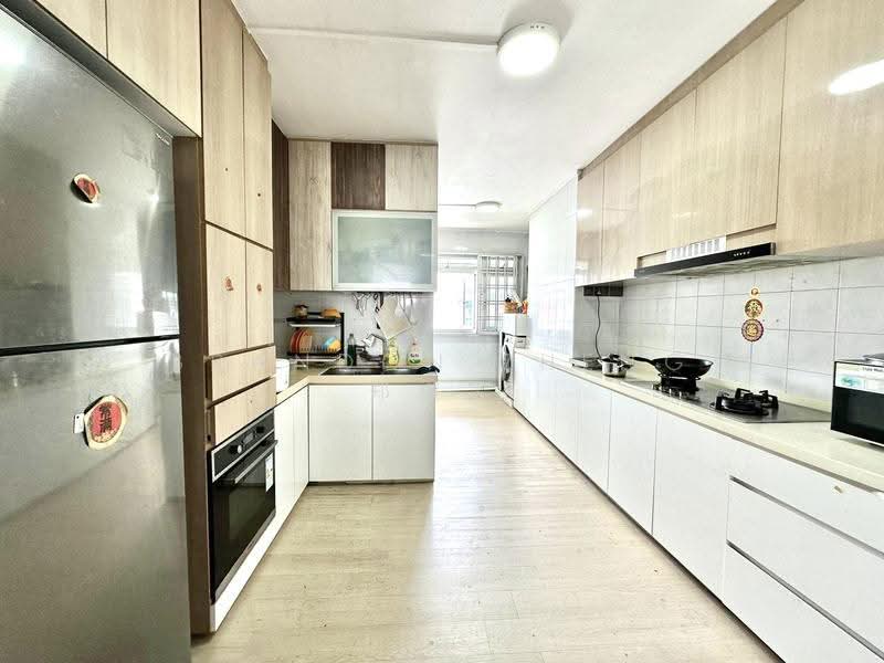 723 Jurong West Avenue 5, 723 Jurong West Avenue 5, Boon Lay / Jurong / Tuas, 3 Bedrooms, 1,119 sqft, HDB Flat For Sale, by Brandon Zheng 郑祺宝, 500271554 - Kitchen - PropertyGuru.com.sg