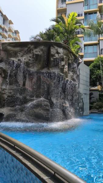 The Glades, 12 Bedok Rise, Bedok / Upper East Coast, 3 Bedrooms, 990 sqft, Condominium For Sale, by Irene Peh, 500271566 - Pool - PropertyGuru.com.sg