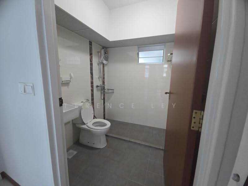 428B Yishun Avenue 11, 428B Yishun Avenue 11, Sembawang / Yishun, Room Rental, 80 sqft, HDB Flat For Rent, by Terence Ley, 500271570 - Common toilet - PropertyGuru.com.sg