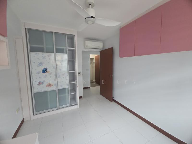 428B Yishun Avenue 11, 428B Yishun Avenue 11, Sembawang / Yishun, Room Rental, 80 sqft, HDB Flat For Rent, by Terence Ley, 500271570 - Room 2 to hallway - PropertyGuru.com.sg