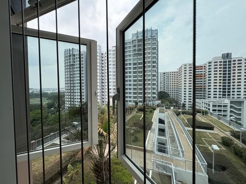 175A Corporation Tiara, 175A Yung Kuang Road, Boon Lay / Jurong / Tuas, 3 Bedrooms, 1,216 sqft, HDB Flat For Sale, by Syahira Mardan, 500271572 - View - PropertyGuru.com.sg
