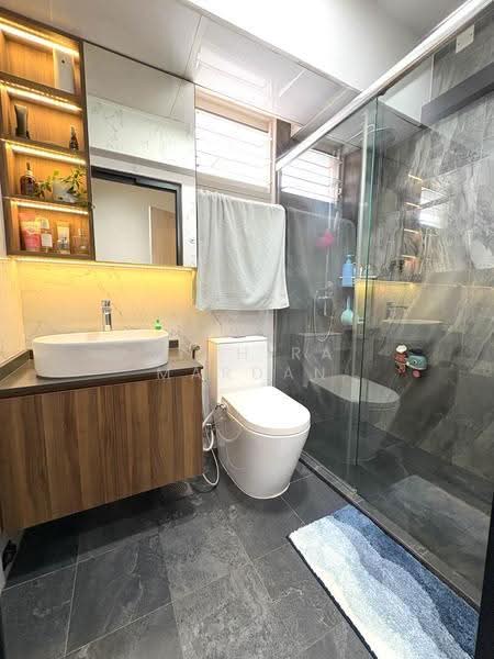 175A Corporation Tiara, 175A Yung Kuang Road, Boon Lay / Jurong / Tuas, 3 Bedrooms, 1,216 sqft, HDB Flat For Sale, by Syahira Mardan, 500271572 - Bathroom - PropertyGuru.com.sg