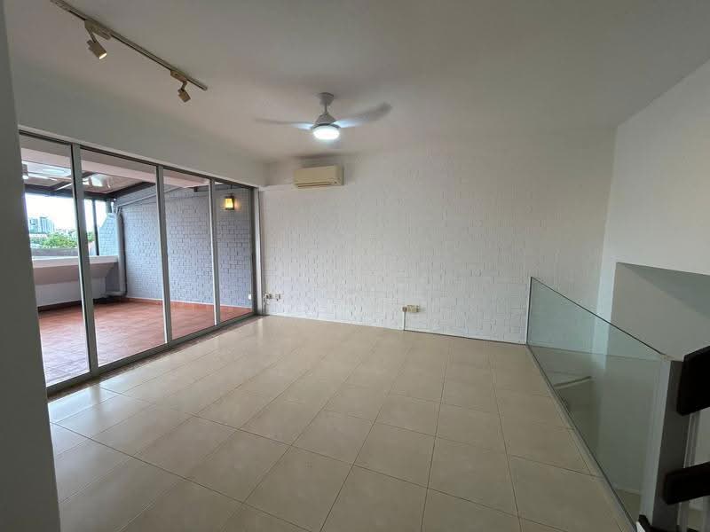 Watten Hill Condo, Watten View, Newton / Novena, 3 Bedrooms, 2,669 sqft, Condominium For Rent, by Ivy Ng, 500271585 - Balcony - PropertyGuru.com.sg
