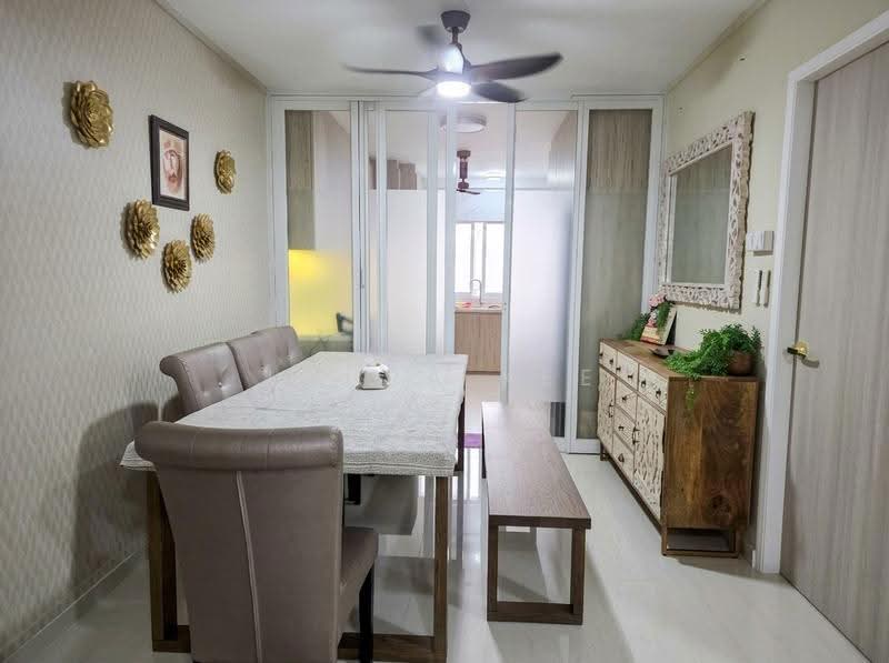 139 Potong Pasir Avenue 3, 139 Potong Pasir Avenue 3, Macpherson / Potong Pasir, 2 Bedrooms, 797 sqft, HDB Flat For Sale, by Laura Kee, 500271599 - Dining Room - PropertyGuru.com.sg