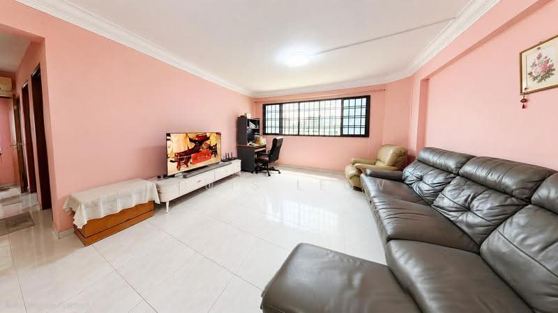 227 Jurong East Street 21, 227 Jurong East Street 21, Boon Lay / Jurong / Tuas, 3 Bedrooms, 1,292 sqft, HDB Flat For Sale, by Louis Leow, 500271603 - Living Room - PropertyGuru.com.sg