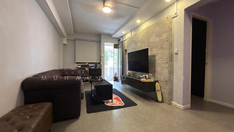 442 Ang Mo Kio Avenue 10, 442 Ang Mo Kio Avenue 10, Ang Mo Kio / Bishan / Thomson, 2 Bedrooms, 721 sqft, HDB Flat For Sale, by Muhammad Rifqi, 500271606 - Living Room - PropertyGuru.com.sg