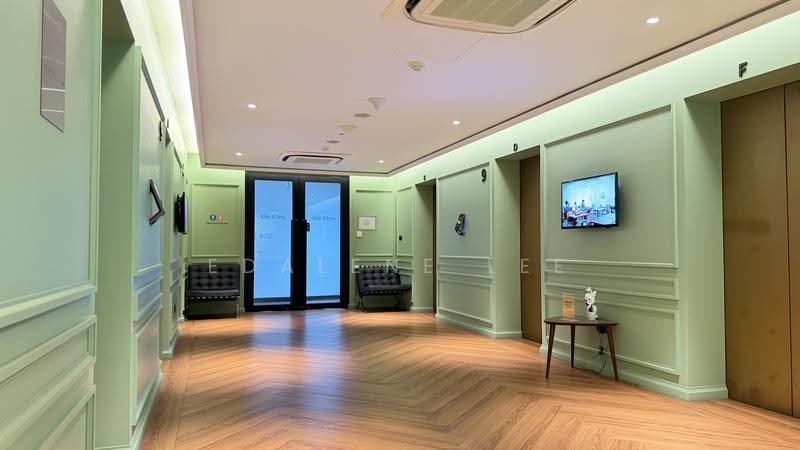 High Street Centre, 1 North Bridge Road, City Hall / Clarke Quay, 1,001 sqft, Office For Sale, by Edalene Lee, 500271609 - Lobby - CommercialGuru.com.sg