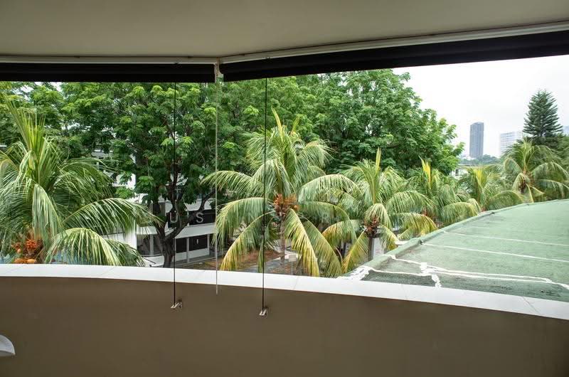 Trendy Tiong Bahru One Bed, Tiong Bahru Road, Alexandra / Commonwealth, 1 Bedroom, 800 sqft, Walk-up Apartment For Rent, by Susan Prior, 500271633 - PropertyGuru.com.sg