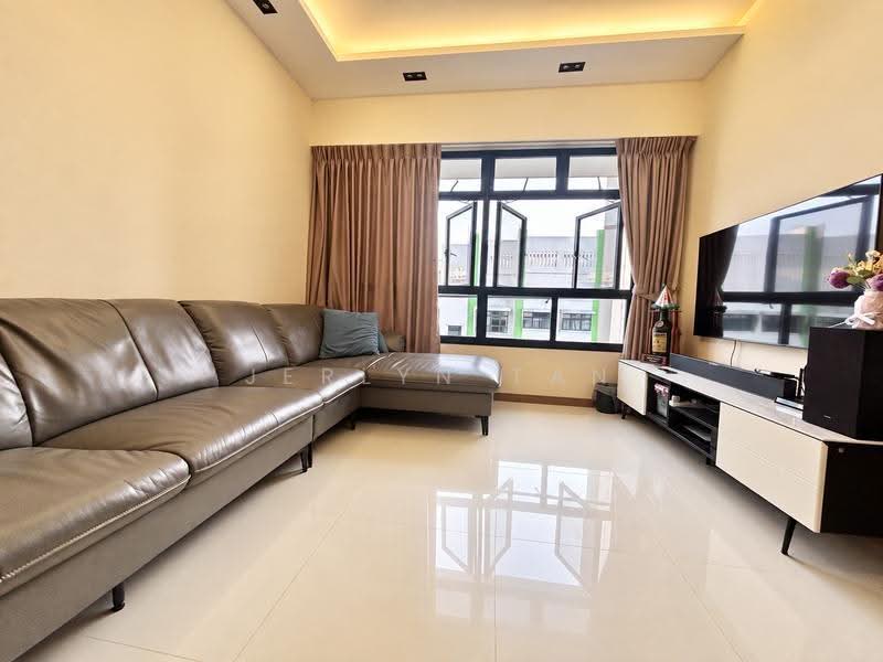 111A Alkaff Crescent, 111A Alkaff Crescent, Macpherson / Potong Pasir, 3 Bedrooms, 1,001 sqft, HDB Flat For Sale, by Jerlyn Tan, 500271636 - Living Room - PropertyGuru.com.sg