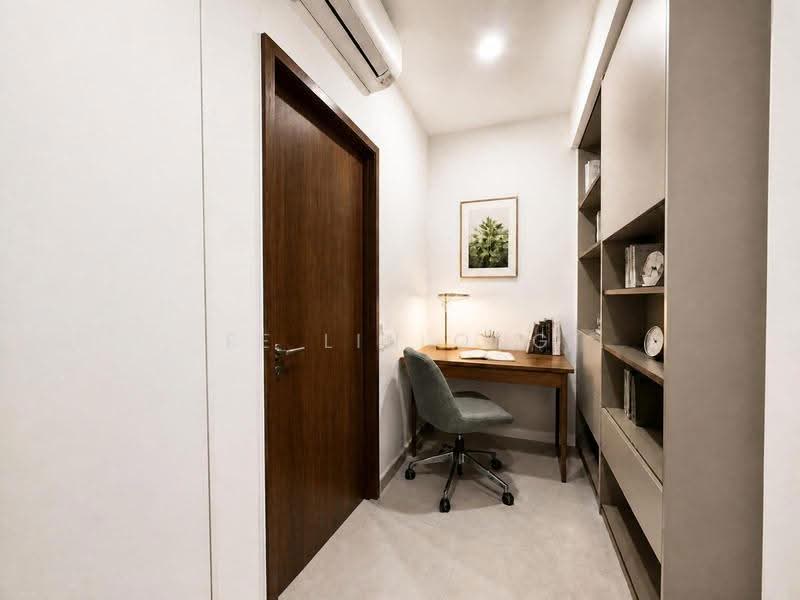Parksuites, 18 Holland Grove Road, Tanglin / Holland / Bukit Timah, 1 Bedroom, 678 sqft, Condominium For Rent, by Ee Lin Ong, 500271638 - Study - PropertyGuru.com.sg