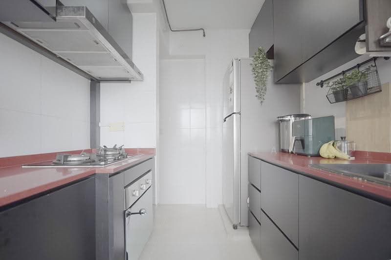302A Woodlands Street 31, 302A Woodlands Street 31, Admiralty / Woodlands, 2 Bedrooms, 721 sqft, HDB Flat For Sale, by Zameer Serlan, 500271651 - Kitchen - PropertyGuru.com.sg