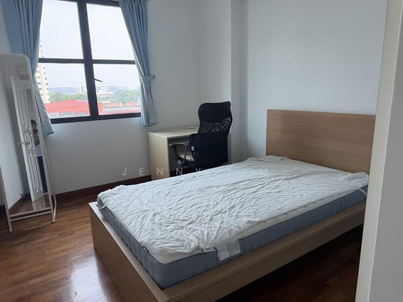 Westmere, 71 Jurong East Street 13, Boon Lay / Jurong / Tuas, 3 Bedrooms, 1,291 sqft, Condominium For Rent, by Jenny Lim, 500271654 - Bedroom - PropertyGuru.com.sg