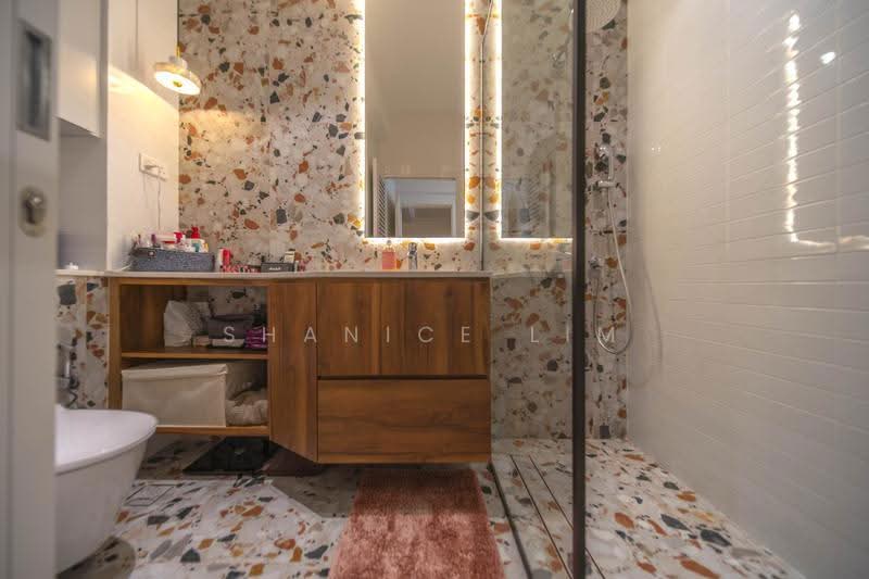 Le Conney Park, 89 Lorong L Telok Kurau, East Coast / Marine Parade, 3 Bedrooms, 1,216 sqft, Apartment For Sale, by Shanice Lim, 500271656 - Bathroom - PropertyGuru.com.sg