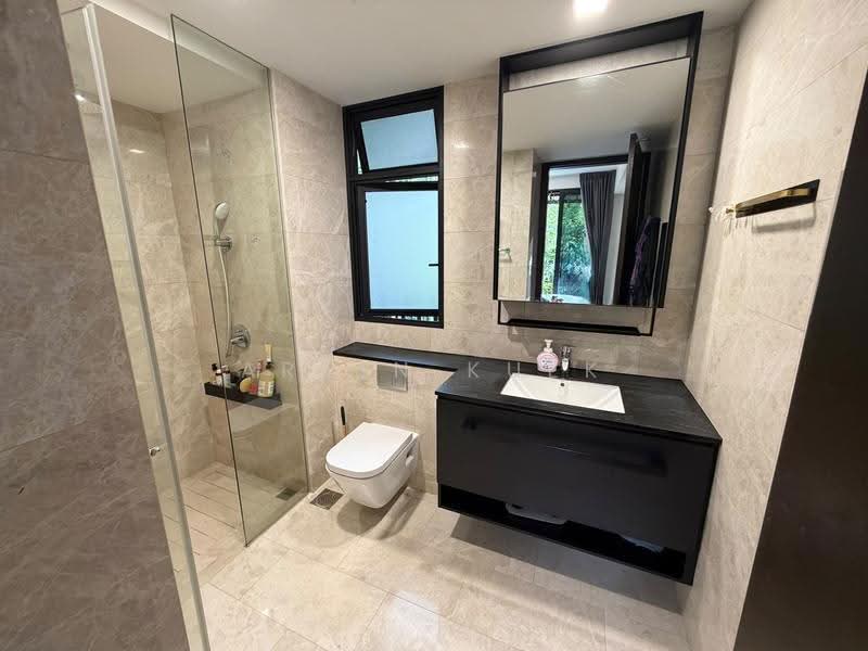 Park Colonial, 10 Woodleigh Lane, Macpherson / Potong Pasir, 4 Bedrooms, 1,249 sqft, Condominium For Rent, by Arvin Kuek, 500271658 - Bathroom - PropertyGuru.com.sg