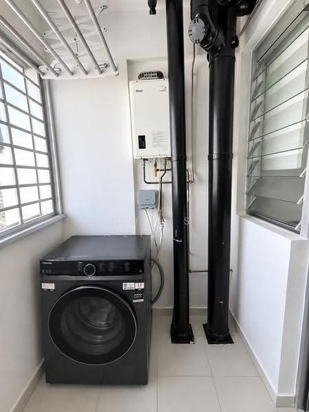 208A Punggol Place, 208A Punggol Place, Hougang / Punggol / Sengkang, 2 Bedrooms, 721 sqft, HDB Flat For Sale, by Nuris Alicia, 500271669 - Balcony - PropertyGuru.com.sg