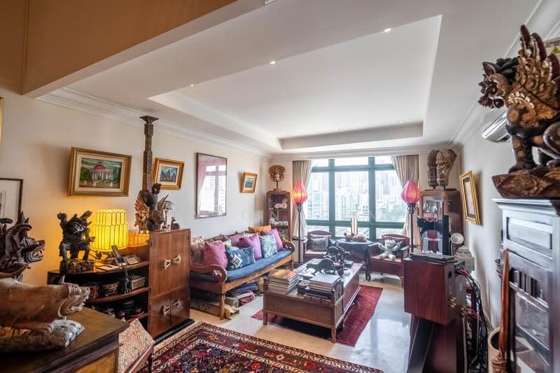 Cheapest 4 bed in District 10 with 2271 square feet, 21 Jervois Close, Tanglin / Holland / Bukit Timah, 4 Bedrooms, 2,271 sqft, Apartment For Sale, by Sharon Jany, 500271692 - Living Room - PropertyGuru.com.sg