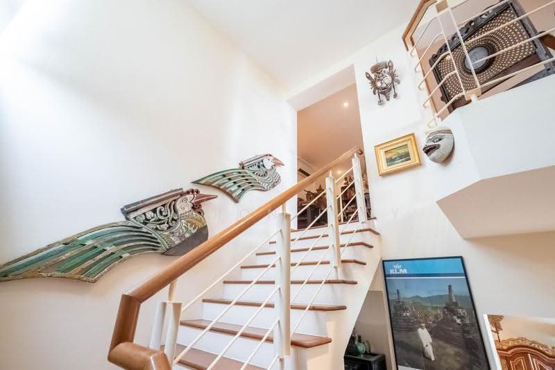Cheapest 4 bed in District 10 with 2271 square feet, 21 Jervois Close, Tanglin / Holland / Bukit Timah, 4 Bedrooms, 2,271 sqft, Apartment For Sale, by Sharon Jany, 500271692 - Interior - PropertyGuru.com.sg