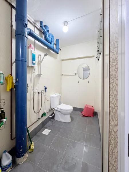 501 Woodlands Drive 14, 501 Woodlands Drive 14, Admiralty / Woodlands, 3 Bedrooms, 1,087 sqft, HDB Flat For Sale, by Risdian Isbintara, 500271702 - Bathroom - PropertyGuru.com.sg