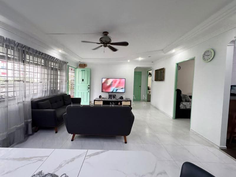 501 Woodlands Drive 14, 501 Woodlands Drive 14, Admiralty / Woodlands, 3 Bedrooms, 1,087 sqft, HDB Flat For Sale, by Risdian Isbintara, 500271702 - Living Room - PropertyGuru.com.sg