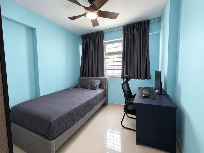 208A Punggol Place, 208A Punggol Place, Hougang / Punggol / Sengkang, 2 Bedrooms, 721 sqft, HDB Flat For Sale, by Dallas Hassan, 500271707 - Bedroom - PropertyGuru.com.sg