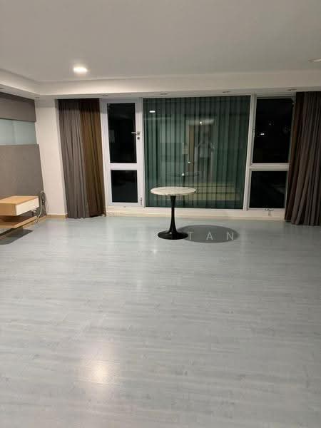 FREEHOLD SEMI D IN KEMBANGAN, Eunos / Geylang / Paya Lebar, 5 Bedrooms, 5,500 sqft, Semi-Detached House For Sale, by Alvin Tan, 500271723 - Living Room - PropertyGuru.com.sg