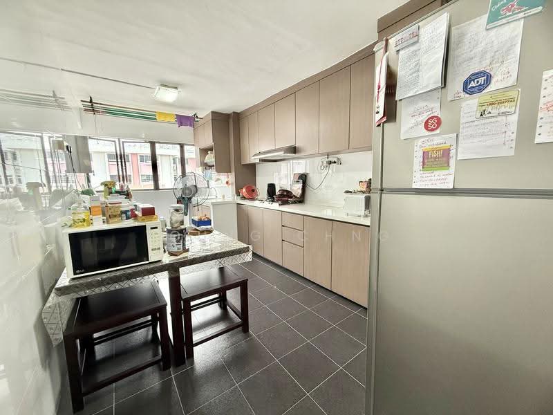640 Ang Mo Kio Avenue 6, 640 Ang Mo Kio Avenue 6, Ang Mo Kio / Bishan / Thomson, 3 Bedrooms, 980 sqft, HDB Flat For Sale, by Young Chng, 500271724 - Kitchen - PropertyGuru.com.sg