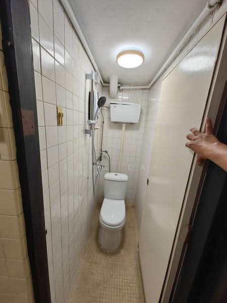 Lakeview Estate, 97A Upper Thomson Road, Ang Mo Kio / Bishan / Thomson, Room Rental, 100 sqft, Apartment For Rent, by Eric Lai, 500271729 - Bathroom - PropertyGuru.com.sg