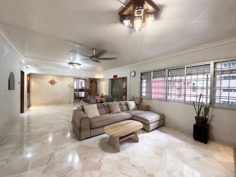 751 Pasir Ris Street 71, 751 Pasir Ris Street 71, Pasir Ris / Tampines, 4 Bedrooms, 1,367 sqft, HDB Flat For Sale, by James Yeo, 500271743 - Living Room - PropertyGuru.com.sg