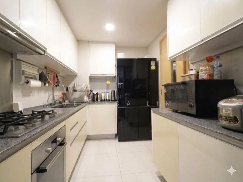 Avant Parc, Wak Hassan Place, Sembawang / Yishun, 5 Bedrooms, 4,467 sqft, Terraced House For Sale, by Jessica Lim, 500271745 - Kitchen - PropertyGuru.com.sg