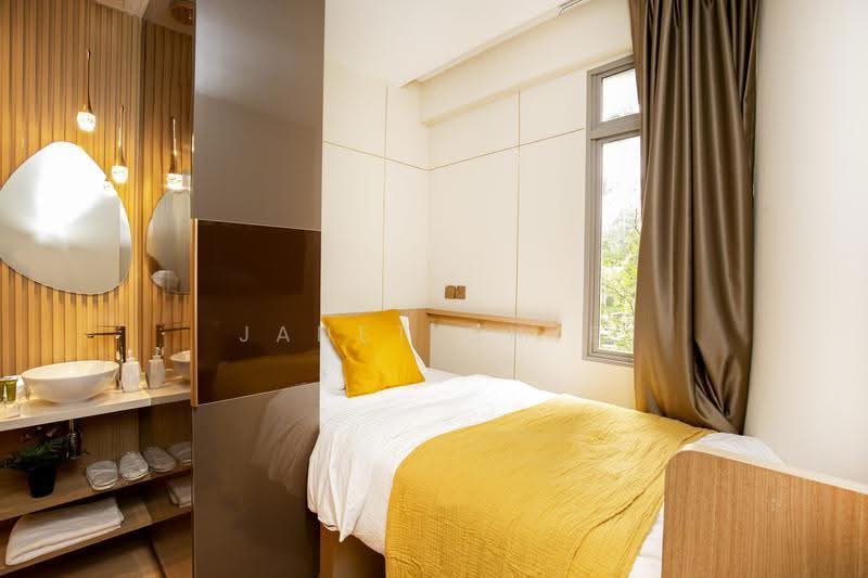 2 mount elizabeth link, 2 mount elizabeth link, Orchard / River Valley, Room Rental, 180 sqft, Condominium For Rent, by Janet Chye, 500271746 - MASTER SINGLE - PropertyGuru.com.sg