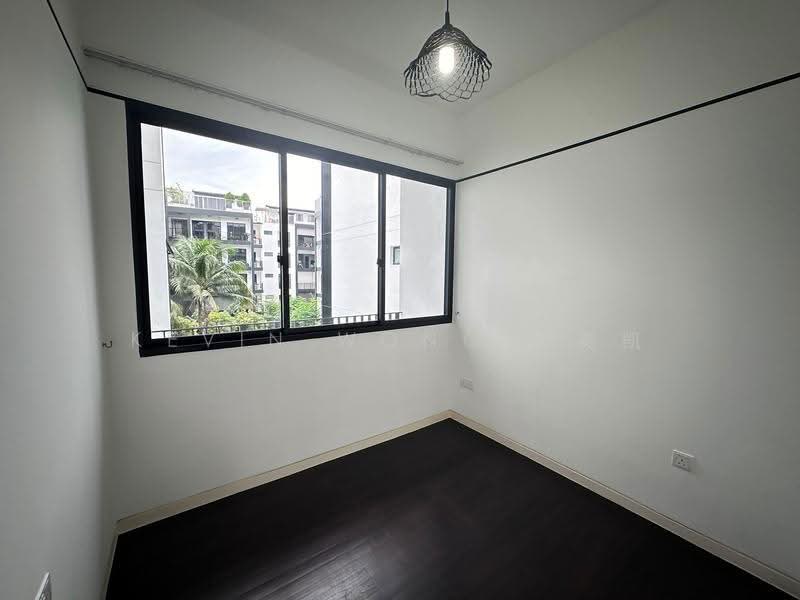 Village @ Pasir Panjang, 463 Pasir Panjang Road, Buona Vista / West Coast / Clementi New Town, 2 Bedrooms, 818 sqft, Condominium For Rent, by Kevin Wong 王奕凯, 500271751 - Common Bedroom - PropertyGuru.com.sg