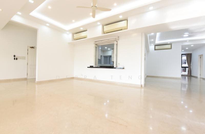 Regency Park, 3 Nathan Road, Tanglin / Holland / Bukit Timah, 4 Bedrooms, 365,014 sqft, Condominium For Rent, by Debra Teng, 500271754 - Living Room - PropertyGuru.com.sg