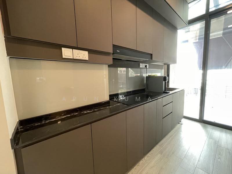 Chestnut Residences, 2 Jalan Emas Urai, Dairy Farm / Bukit Panjang / Choa Chu Kang, 4 Bedrooms, 3,498 sqft, Terraced House For Rent, by Arun Kumar, 500271762 - Kitchen - PropertyGuru.com.sg