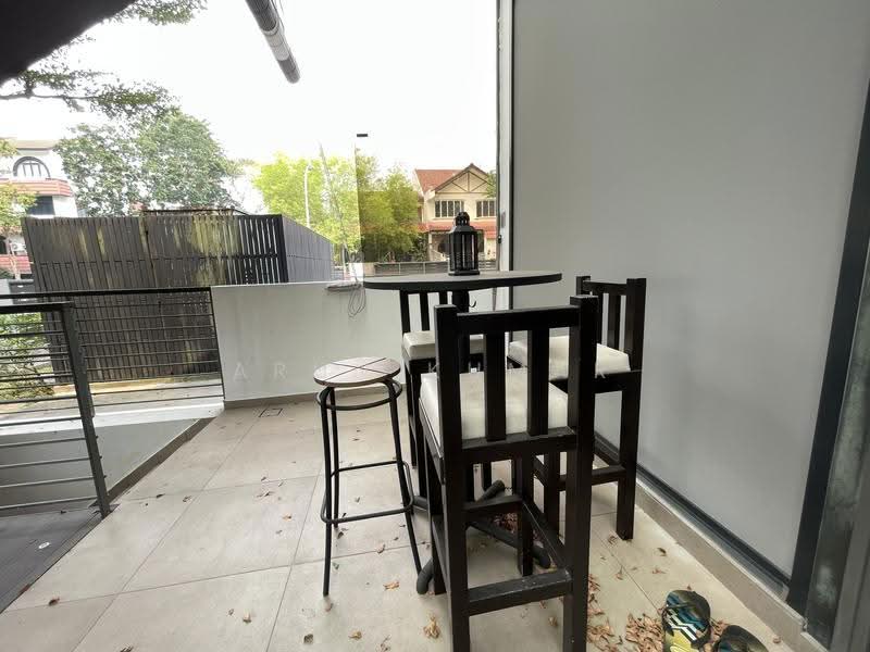 Chestnut Residences, 2 Jalan Emas Urai, Dairy Farm / Bukit Panjang / Choa Chu Kang, 4 Bedrooms, 3,498 sqft, Terraced House For Rent, by Arun Kumar, 500271762 - Balcony - PropertyGuru.com.sg