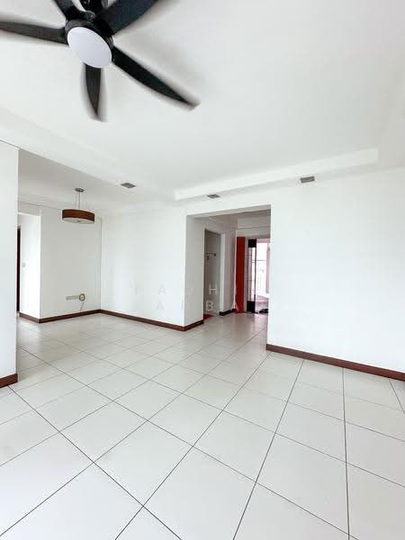 615A Edgefield Plains, 615A Edgefield Plains, Hougang / Punggol / Sengkang, 3 Bedrooms, 990 sqft, HDB Flat For Sale, by Fadhil Jabbar, 500271767 - Living Room - PropertyGuru.com.sg