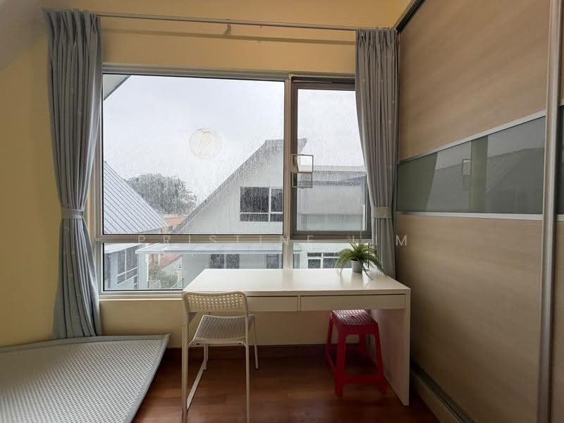 Hillsgrove, 5 Hillside Drive, Hougang / Punggol / Sengkang, Room Rental, 150 sqft, Semi-Detached House For Rent, by Pristine Lim, 500271768 - Study - PropertyGuru.com.sg