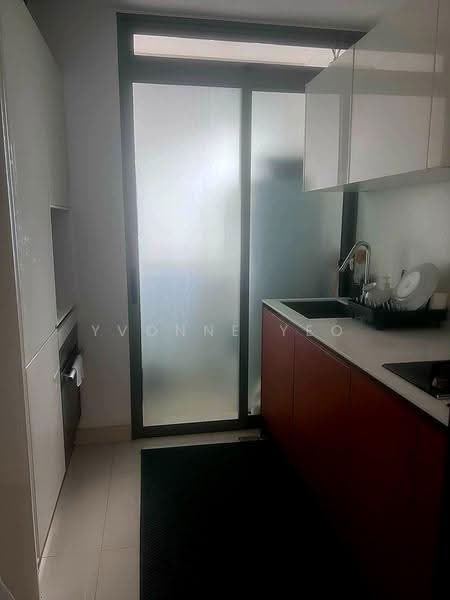 iResidences, 20 Irrawaddy Road, Balestier / Toa Payoh, 2 Bedrooms, 1,066 sqft, Condominium For Rent, by YvoNne Yeo, 500271770 - Kitchen - PropertyGuru.com.sg