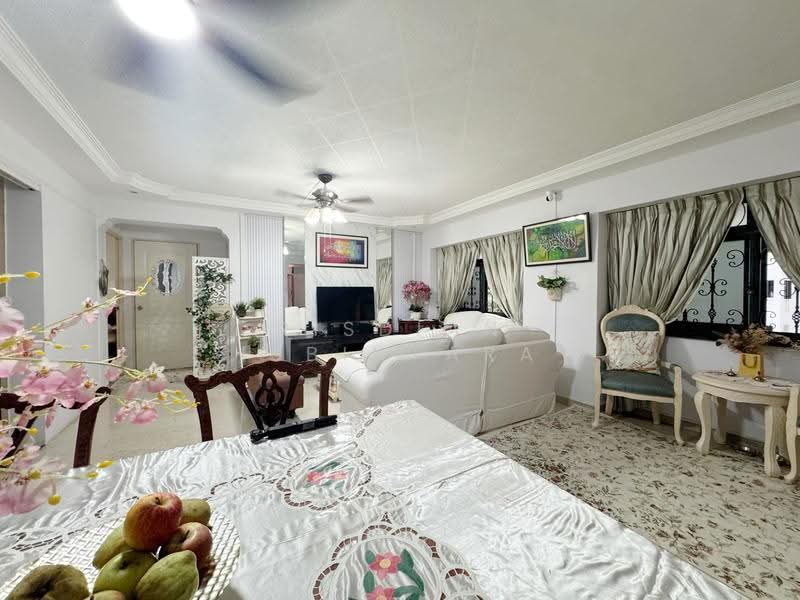 166 Gangsa Road, 166 Gangsa Road, Dairy Farm / Bukit Panjang / Choa Chu Kang, 4 Bedrooms, 1,313 sqft, HDB Flat For Sale, by Risdian Isbintara, 500271776 - Living Room - PropertyGuru.com.sg