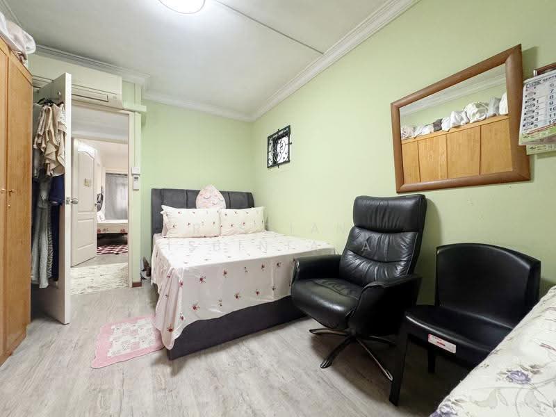 166 Gangsa Road, 166 Gangsa Road, Dairy Farm / Bukit Panjang / Choa Chu Kang, 4 Bedrooms, 1,313 sqft, HDB Flat For Sale, by Risdian Isbintara, 500271776 - Bedroom - PropertyGuru.com.sg