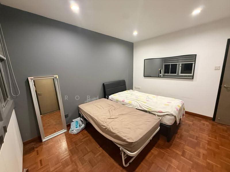 Greenridge, Greenridge Crescent, Clementi Park / Upper Bukit Timah, Room Rental, 150 sqft, Terraced House For Rent, by Robin Tsai, 500271778 - Bedroom - PropertyGuru.com.sg