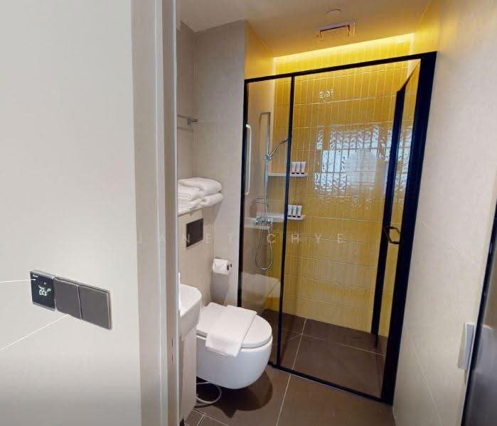 Coliwoo Midtown, 141 Middle Road, Beach Road / Bugis / Rochor, Room Rental, 100 sqft, Apartment For Rent, by Janet Chye, 500271781 - Bathroom - PropertyGuru.com.sg