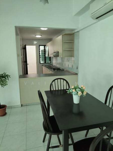 Hume Park I, 1 Hume Avenue, Clementi Park / Upper Bukit Timah, 2 Bedrooms, 904 sqft, Condominium For Sale, by Valerie Ng, 500271786 - Kitchen - PropertyGuru.com.sg
