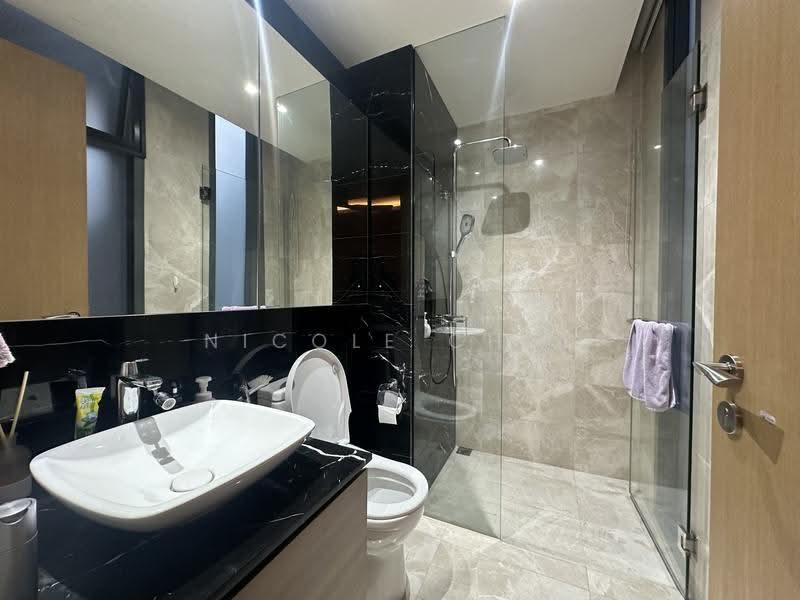 Belgravia Villas, 200 Ang Mo Kio Avenue 5, Seletar / Yio Chu Kang, 5 Bedrooms, 3,961 sqft, Cluster House For Sale, by Nicole Chia, 500271802 - Bathroom - PropertyGuru.com.sg